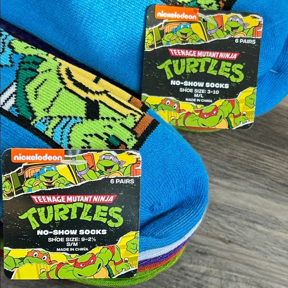 NWT Six Ninja Turtle Ankle Socks
